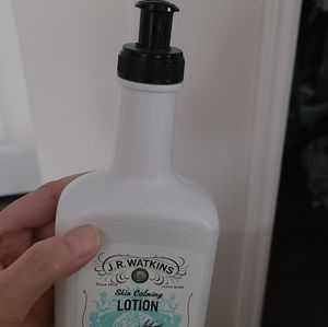Watkins skin calming lotion. Brand new. Never been opened.